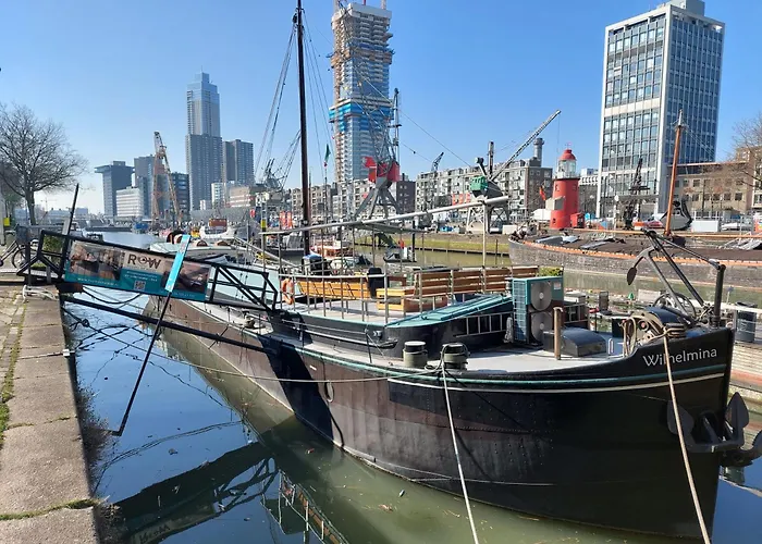 Boat Rooms On Water B&B Rotterdam